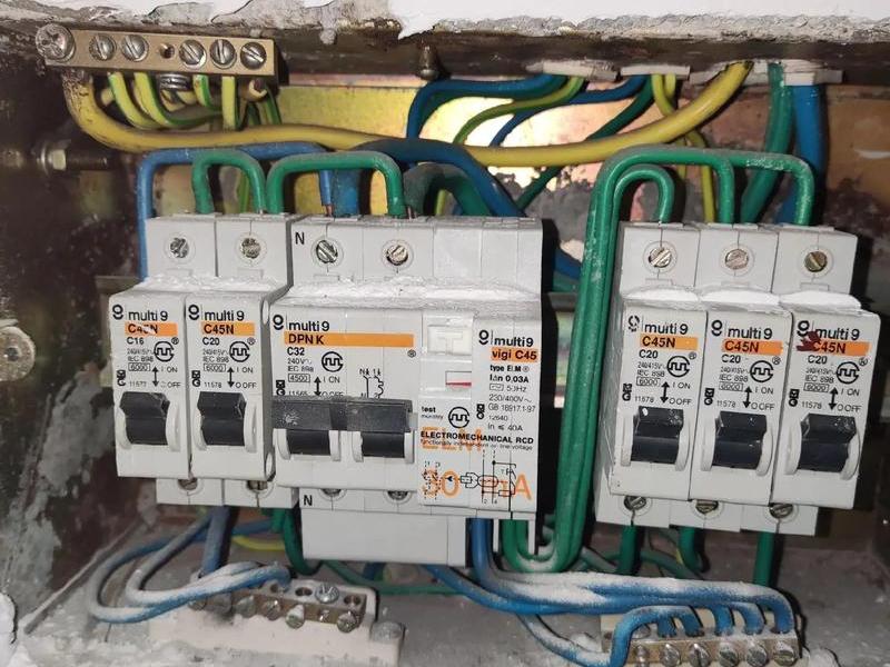 巨匠到家房屋维修绵阳一店