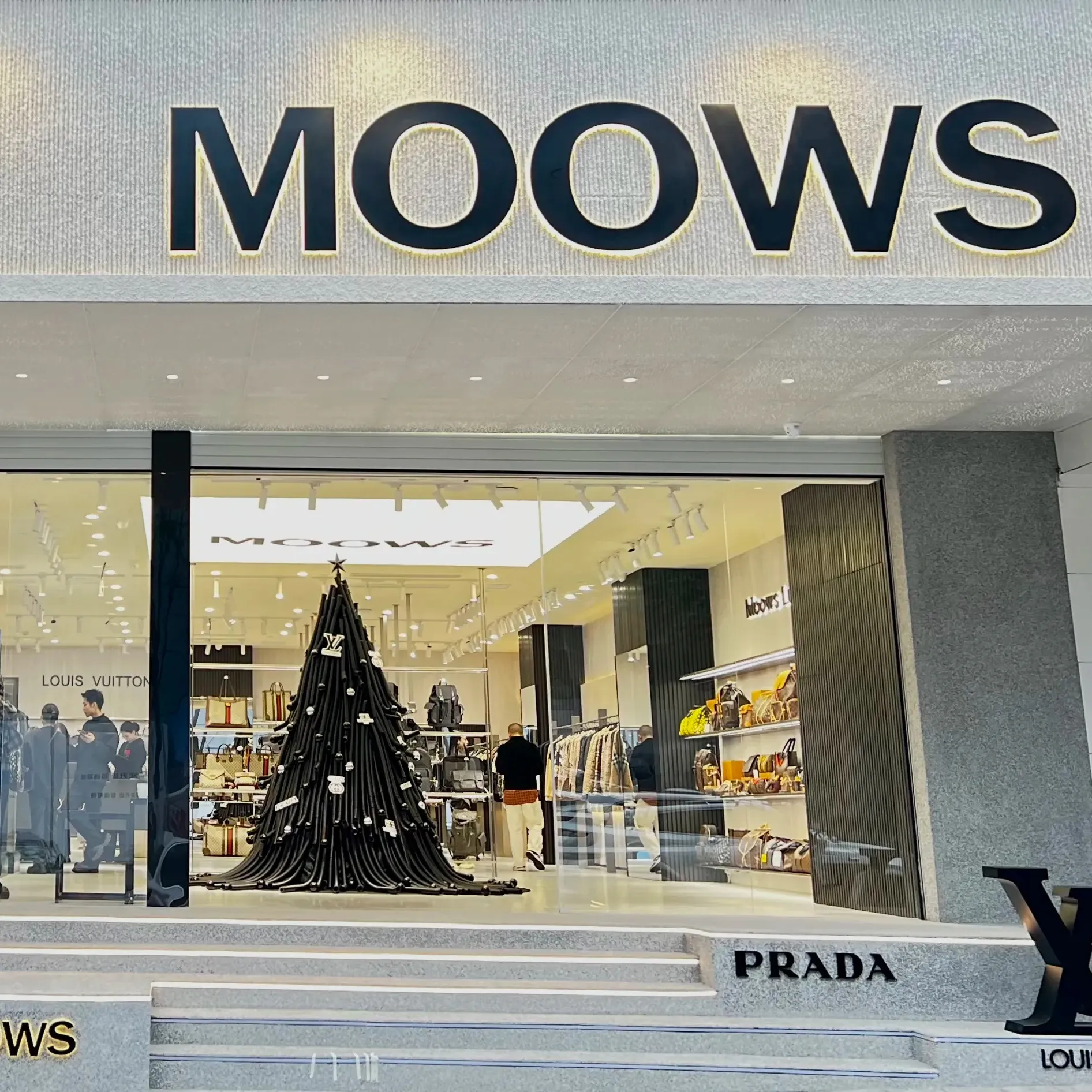 MOOWS男奢集合店